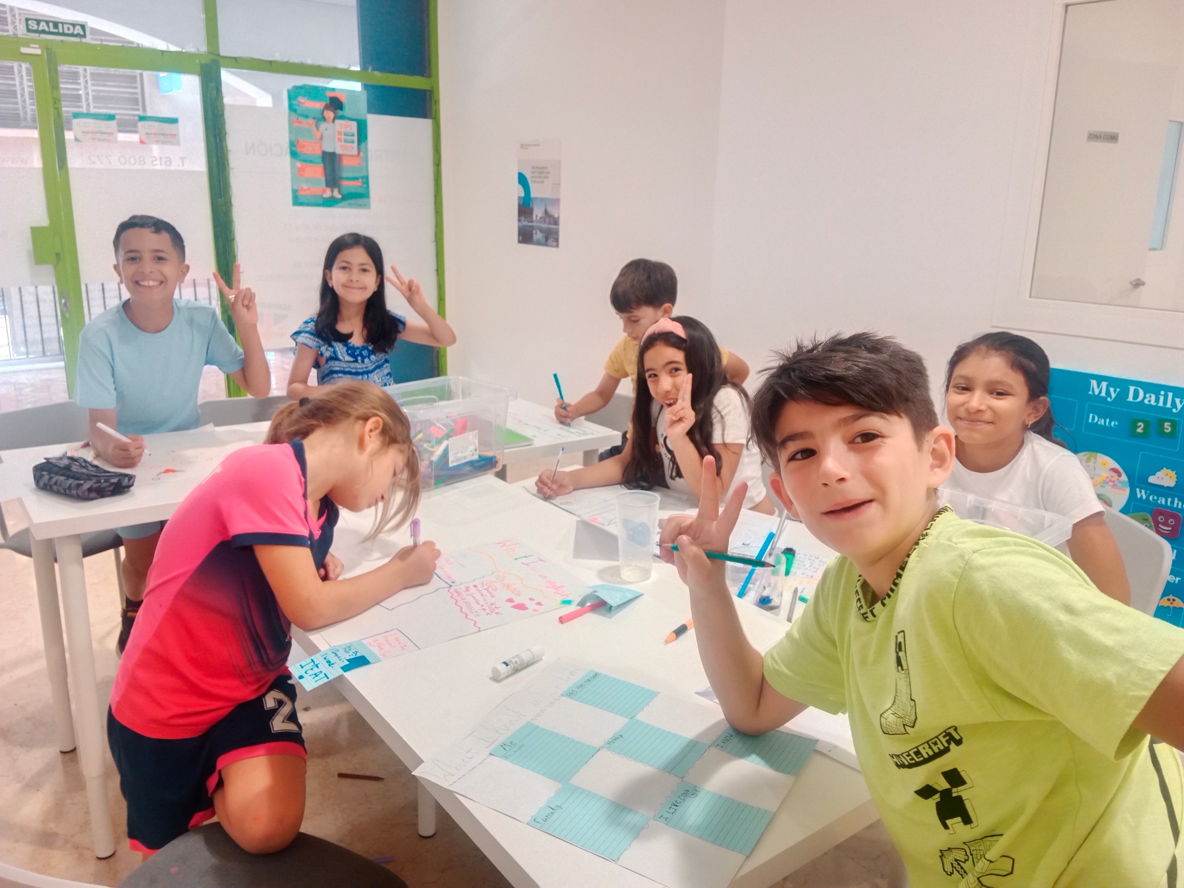Alumnos de primaria en clase de inglés en Shakespeare FORMACIÓN